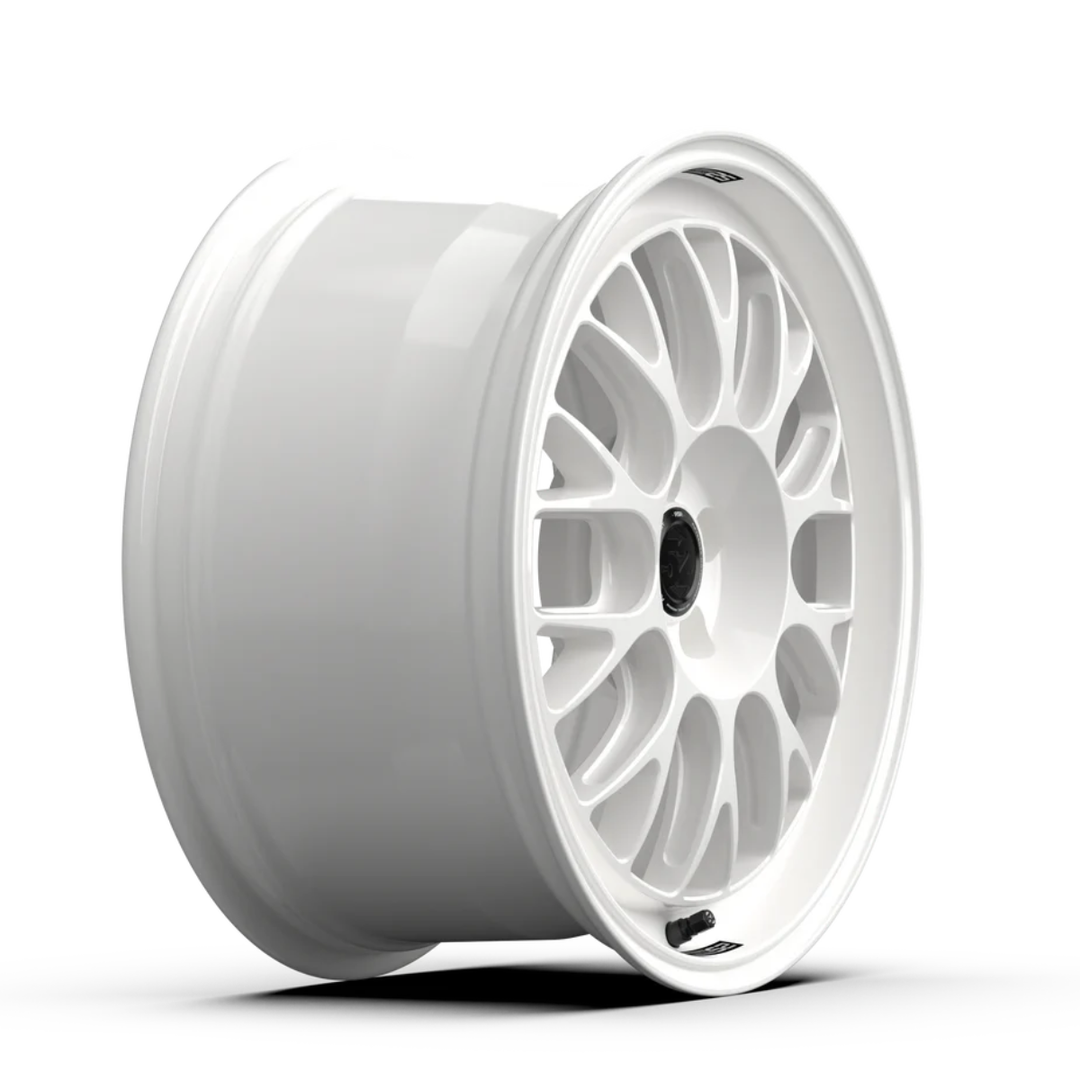 Fifteen52 Holeshot RSR Wheel - 5x100